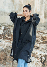 Load image into Gallery viewer, Emma&amp;Malena GBG Regnponcho Black