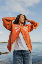 Load image into Gallery viewer, Emma&amp; Malena Bohus cardigan peach