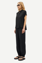 Load image into Gallery viewer, Samsoe Samsoe Majan blouse black